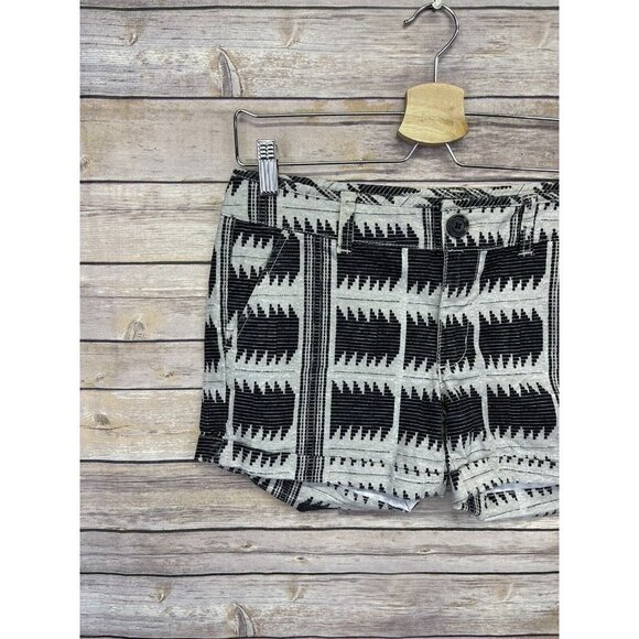 American Eagle Womens 6 Midi Shorts Stretch Boho Southwest Print Gray Tan Flat - Picture 4 of 10